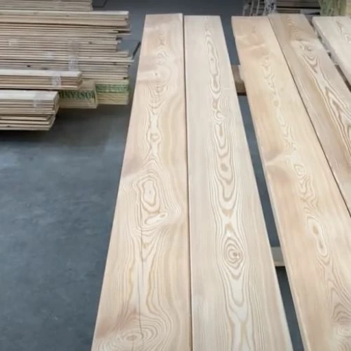 Доска террасная лиственница гладкая 28*90*4000, сорт АВС (0,36м2)