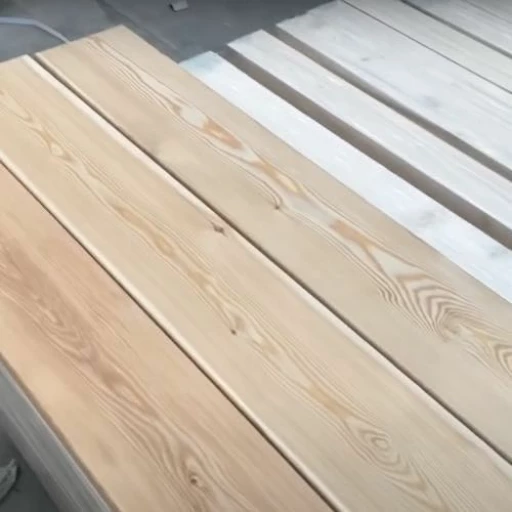 Доска террасная лиственница гладкая 28*190*2000, сорт АВС (0,38м2)